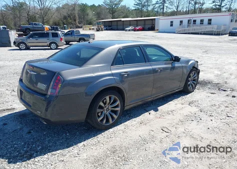 2014 Chrysler 300 300S z USA, uszkodzony, nr VIN 2C3CCABG2EH376713
